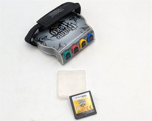 Nintendo DS Lite - Guitar Hero Edition - Konsol - SNR UEF22747627 (B Grade) (Genbrug)